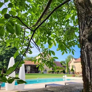 le-mas-de-lache.midi-pyreneeshotels.com/
