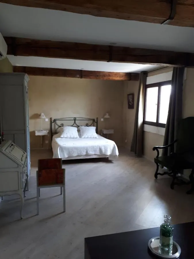 Mas Saint-Joseph Bed & Breakfast Fontvieille