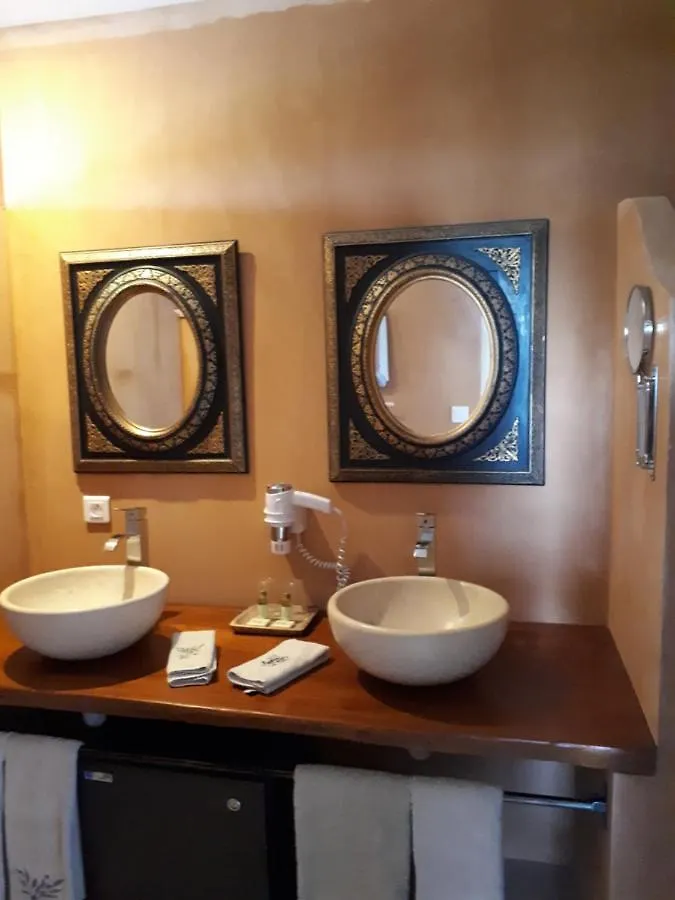 Mas Saint-Joseph Bed & Breakfast Fontvieille