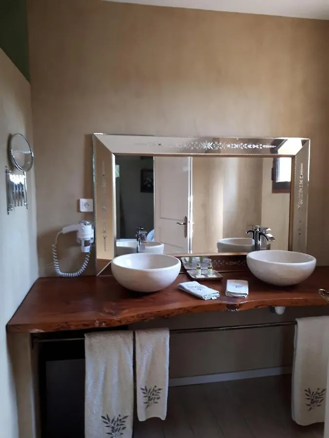 Mas Saint-Joseph Bed & Breakfast Fontvieille France